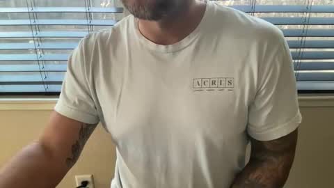 uncleblazer10 online show from December 1, 8:47 pm