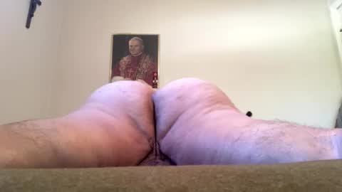 Hairy Sally online show from September 11, 2:28 pm