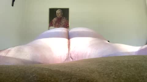 Hairy Sally online show from September 14, 10:09 pm