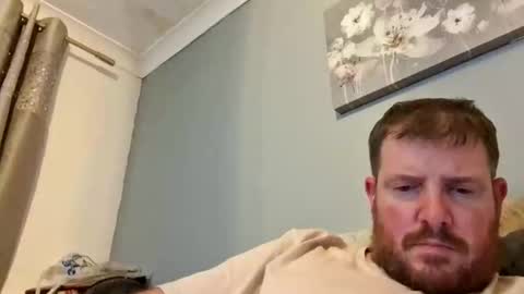 uncut_ukguy69 online show from November 18, 7:40 pm