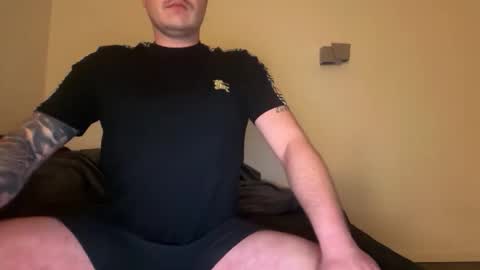 Tom online show from February 25, 10:19 pm