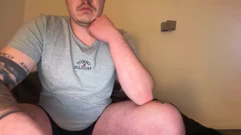 Tom online show from March 3, 10:04 pm