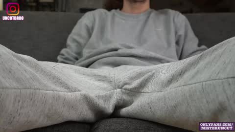 Mister Uncut online show from November 5, 7:03 pm