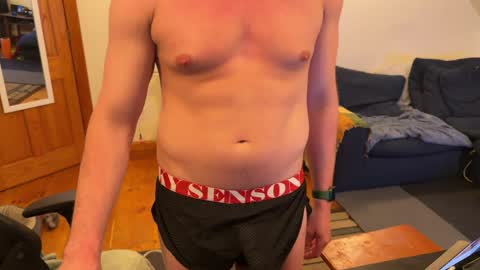 uncutguyjake online show from May 6, 4:52 am