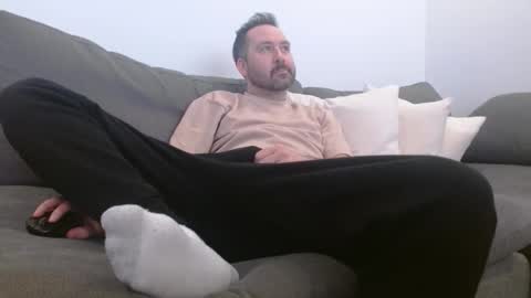 Snapshot of uncutslut69 chatting on April 3, 2:20 am uncutslut69 online show from April 3, 2:20 am