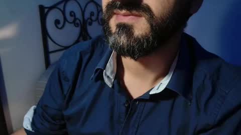 Giov online show from November 2, 7:05 pm