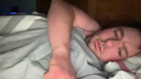 Snapshot of ungerisland chatting on December 9, 6:57 pm ungerisland online show from December 9, 6:57 pm