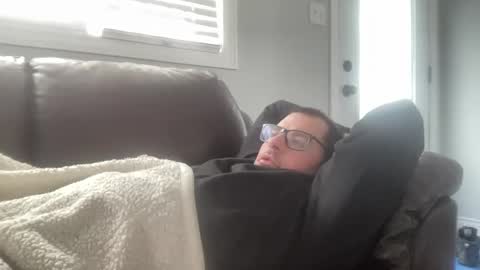 Snapshot of ungerisland chatting on December 26, 5:30 pm ungerisland online show from December 26, 5:30 pm