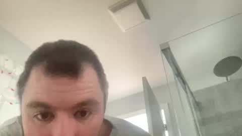 Snapshot of ungerisland chatting on January 2, 4:02 pm ungerisland online show from January 2, 4:02 pm