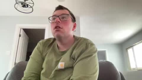 Snapshot of ungerisland chatting on March 6, 9:53 pm ungerisland online show from March 6, 9:53 pm