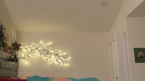 wang online show from April 11, 1:10 am