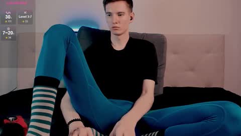 Snapshot of unholyhalo chatting on November 9, 2:59 pm Kyle online show from November 9, 2:59 pm