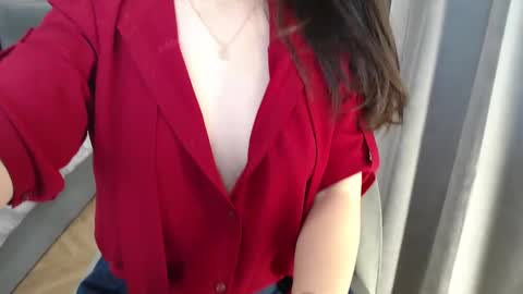 Snapshot of uninvited_raccoon chatting on March 7, 10:43 pm uninvited_raccoon online show from March 7, 10:43 pm