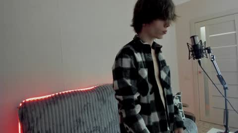 Alex online show from December 4, 8:56 am