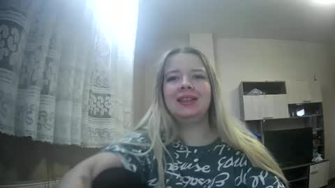 Snapshot of universeemily chatting on October 14, 6:36 am UniverseEmily online show from October 14, 6:36 am