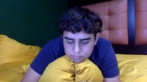 Thiago online show from October 4, 7:01 pm