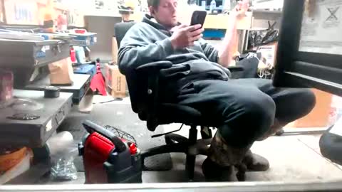 upforanything27 online show from December 17, 1:07 am