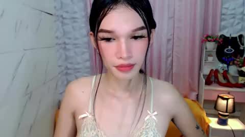 Snapshot of ur_asianbabexxx chatting on November 29, 9:56 am ur_asianbabexxx online show from November 29, 9:56 am