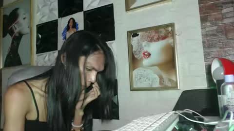 Snapshot of ur_chrizzy_fav chatting on October 20, 5:57 pm chrizzy online show from October 20, 5:57 pm