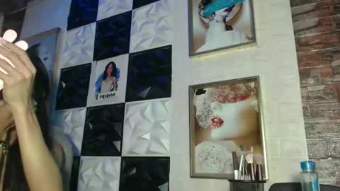 Snapshot of ur_chrizzy_fav chatting on November 3, 5:36 pm chrizzy online show from November 3, 5:36 pm