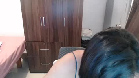 Vee online show from March 6, 8:22 am