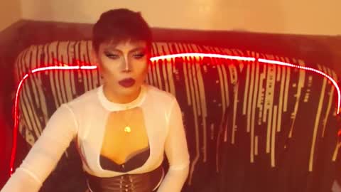 Snapshot of ur_dominatrix chatting on March 4, 1:50 pm MISS ANNA online show from March 4, 1:50 pm