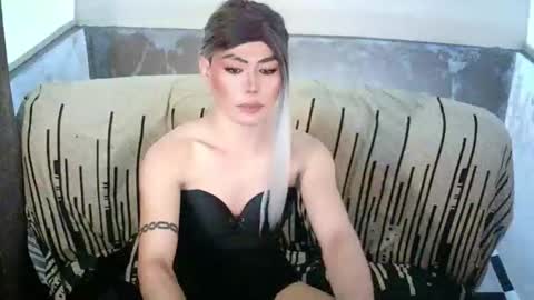 Snapshot of ur_dominatrix chatting on April 3, 5:11 pm MISS ANNA online show from April 3, 5:11 pm