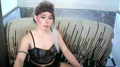 Snapshot of ur_dominatrix chatting on April 5, 1:41 pm MISS ANNA online show from April 5, 1:41 pm