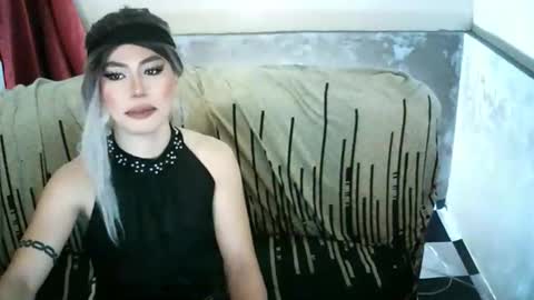 Snapshot of ur_dominatrix chatting on April 15, 6:48 pm MISS ANNA online show from April 15, 6:48 pm