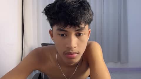 ur_fuckerbttm online show from November 10, 12:59 pm