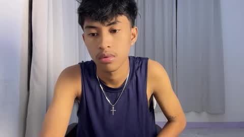 ur_fuckerbttm online show from November 20, 11:21 am