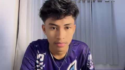 ur_fuckerbttm online show from November 28, 10:40 am