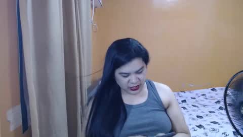 ur_hotsexymaria online show from March 16, 5:44 am