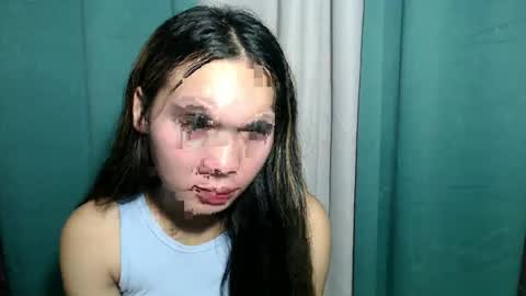 Snapshot of ur_innocent_girlx chatting on February 8, 2:58 am QUEENSY online show from February 8, 2:58 am