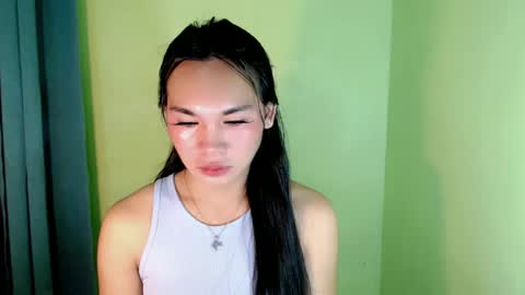 Snapshot of ur_innocent_girlx chatting on February 28, 3:37 pm QUEENSY online show from February 28, 3:37 pm