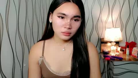 Snapshot of ur_innocent_girlx chatting on October 25, 11:54 pm QUEENSY online show from October 25, 11:54 pm