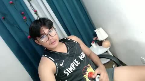 Snapshot of ur_jadelover chatting on May 26, 7:15 am JADE online show from May 26, 7:15 am