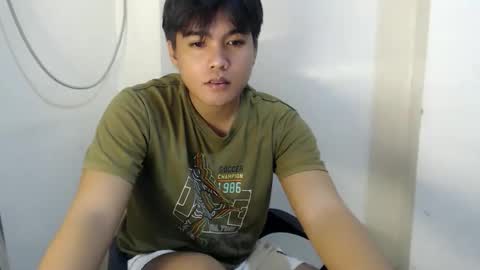 Snapshot of ur_jadelover chatting on June 5, 4:45 pm JADE online show from June 5, 4:45 pm