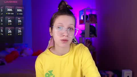 Snapshot of ur_kitty__ chatting on March 4, 12:55 pm Lera online show from March 4, 12:55 pm