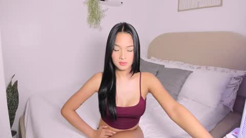 Snapshot of ur_mija_veronica chatting on February 5, 6:15 pm Veronica Lodge online show from February 5, 6:15 pm