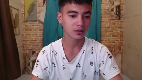 Snapshot of ur_naughtyboy_raphael chatting on September 13, 9:20 am ur_naughtyboy_raphael online show from September 13, 9:20 am