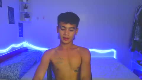 Snapshot of ur_naughtyboy_raphael chatting on September 24, 8:50 am ur_naughtyboy_raphael online show from September 24, 8:50 am