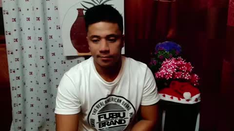 Snapshot of ur_pinoydave chatting on December 26, 5:04 am Dave online show from December 26, 5:04 am