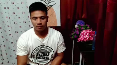 Snapshot of ur_pinoydave chatting on December 27, 6:31 pm Dave online show from December 27, 6:31 pm