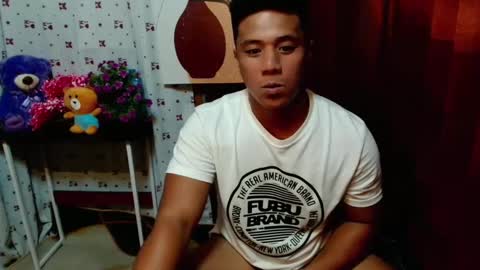 Snapshot of ur_pinoydave chatting on December 29, 9:50 am Dave online show from December 29, 9:50 am