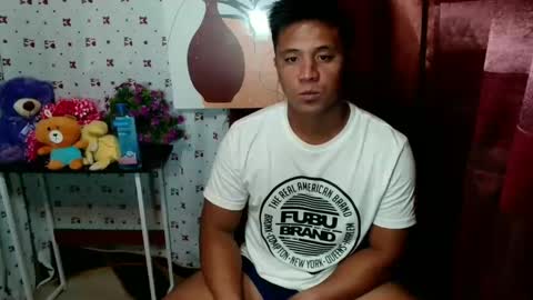 Snapshot of ur_pinoydave chatting on January 14, 7:27 am Dave online show from January 14, 7:27 am
