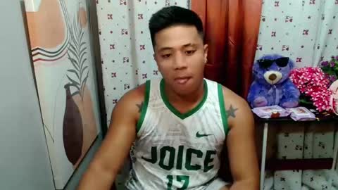 Snapshot of ur_pinoydave chatting on February 2, 6:20 pm Dave online show from February 2, 6:20 pm