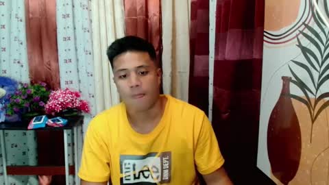 Snapshot of ur_pinoydave chatting on March 2, 4:32 pm Dave online show from March 2, 4:32 pm