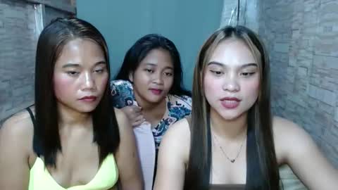 ur_prettymitch online show from October 8, 3:31 pm