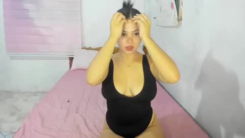 Snapshot of ur_wildlily chatting on November 7, 3:01 pm ur_wildlily online show from November 7, 3:01 pm